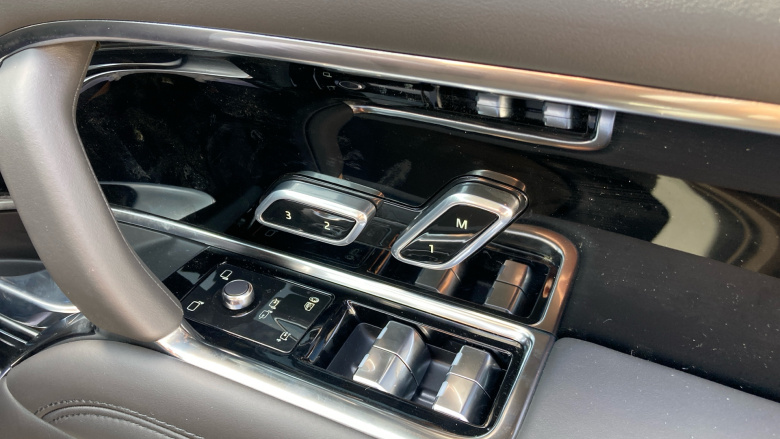 Land Rover Range Rover 3.0 P460e SE 4dr Auto Estate